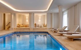 Intercontinental Hotels Chantilly Chateau Mont Royal By Ihg